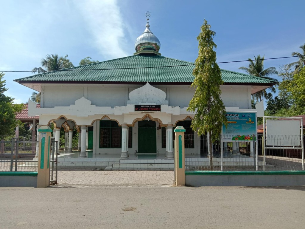 Meunasah Gampong Jurong Teungoh